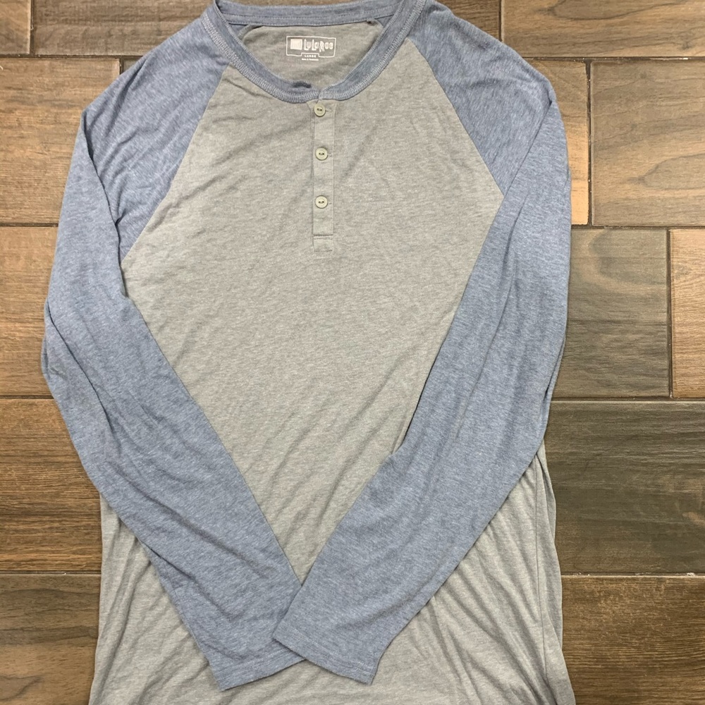 Men’s LulaRoe Large Long Sleeve Tee